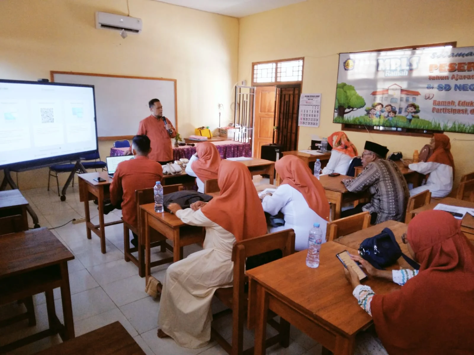 KEGIATAN BERBAGI INFORMASI HASIL BIMTEK